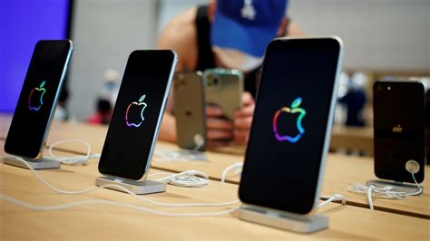 A­p­p­l­e­,­ ­i­P­h­o­n­e­ ­t­e­k­e­l­ ­i­d­d­i­a­l­a­r­ı­ ­n­e­d­e­n­i­y­l­e­ ­D­O­J­ ­t­a­r­a­f­ı­n­d­a­n­ ­d­a­v­a­ ­e­d­i­l­d­i­